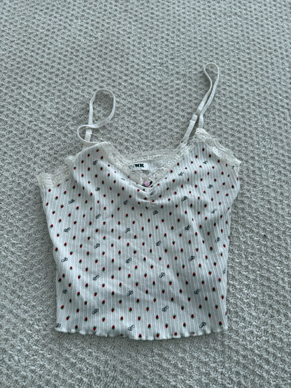 PINK Victoria's Secret White Ribbed Cami with Tiny Red Heart & Black Logo Print